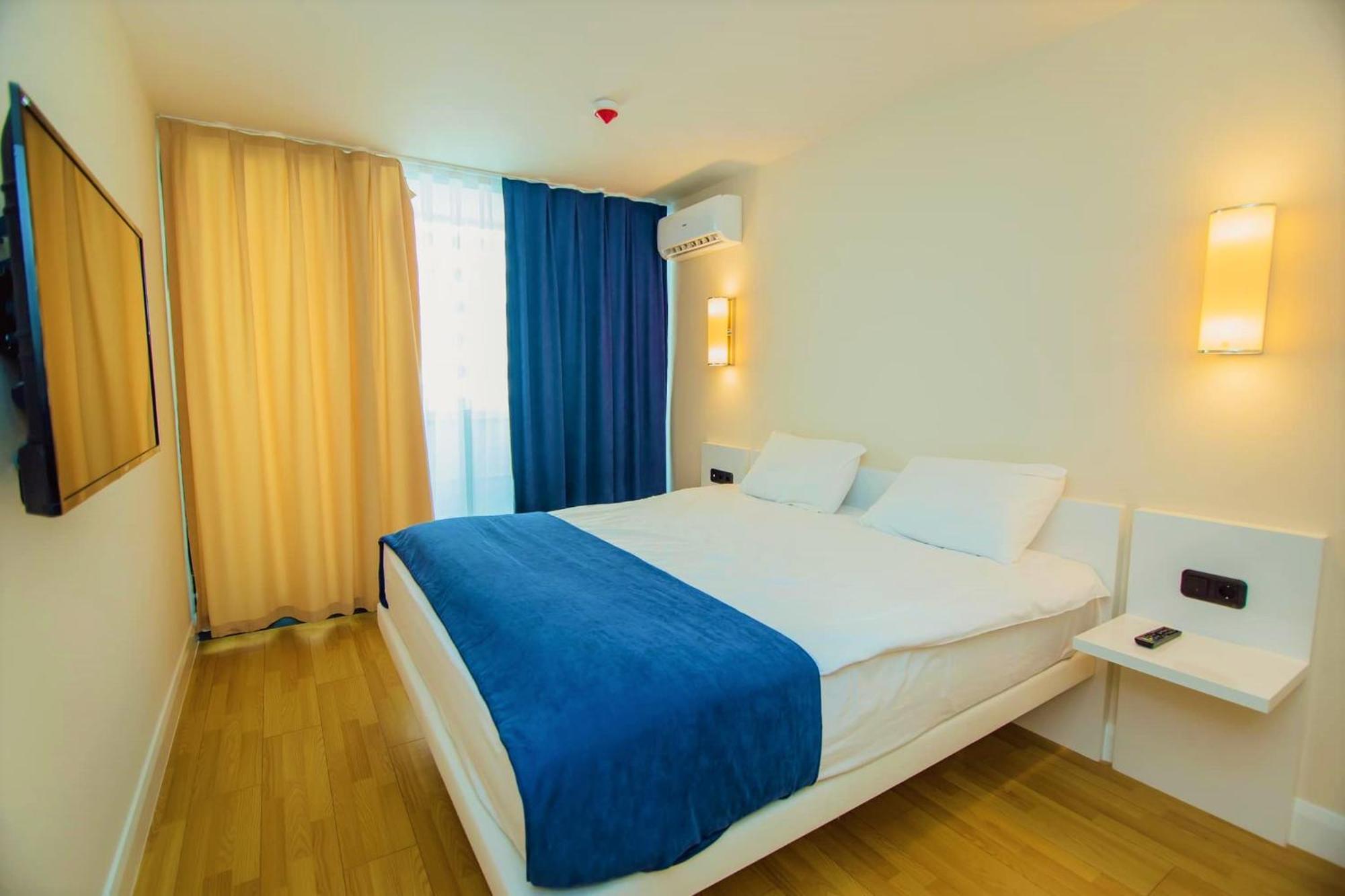 Luxury Beach Front Hotel Batumi Eksteriør bilde