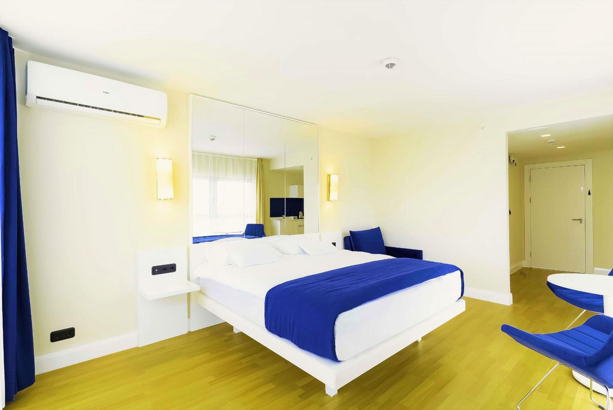 Luxury Beach Front Hotel Batumi Eksteriør bilde