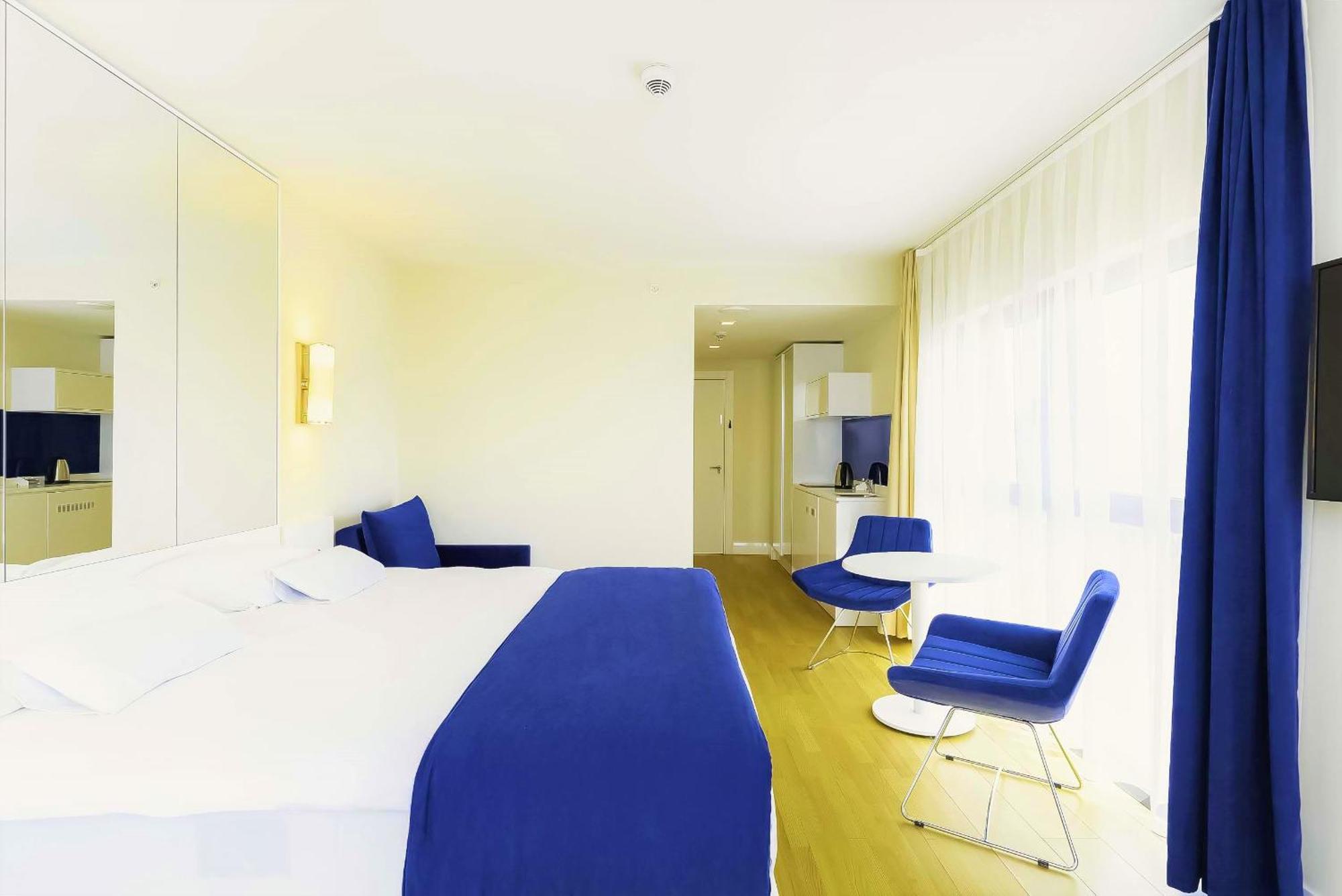 Luxury Beach Front Hotel Batumi Eksteriør bilde
