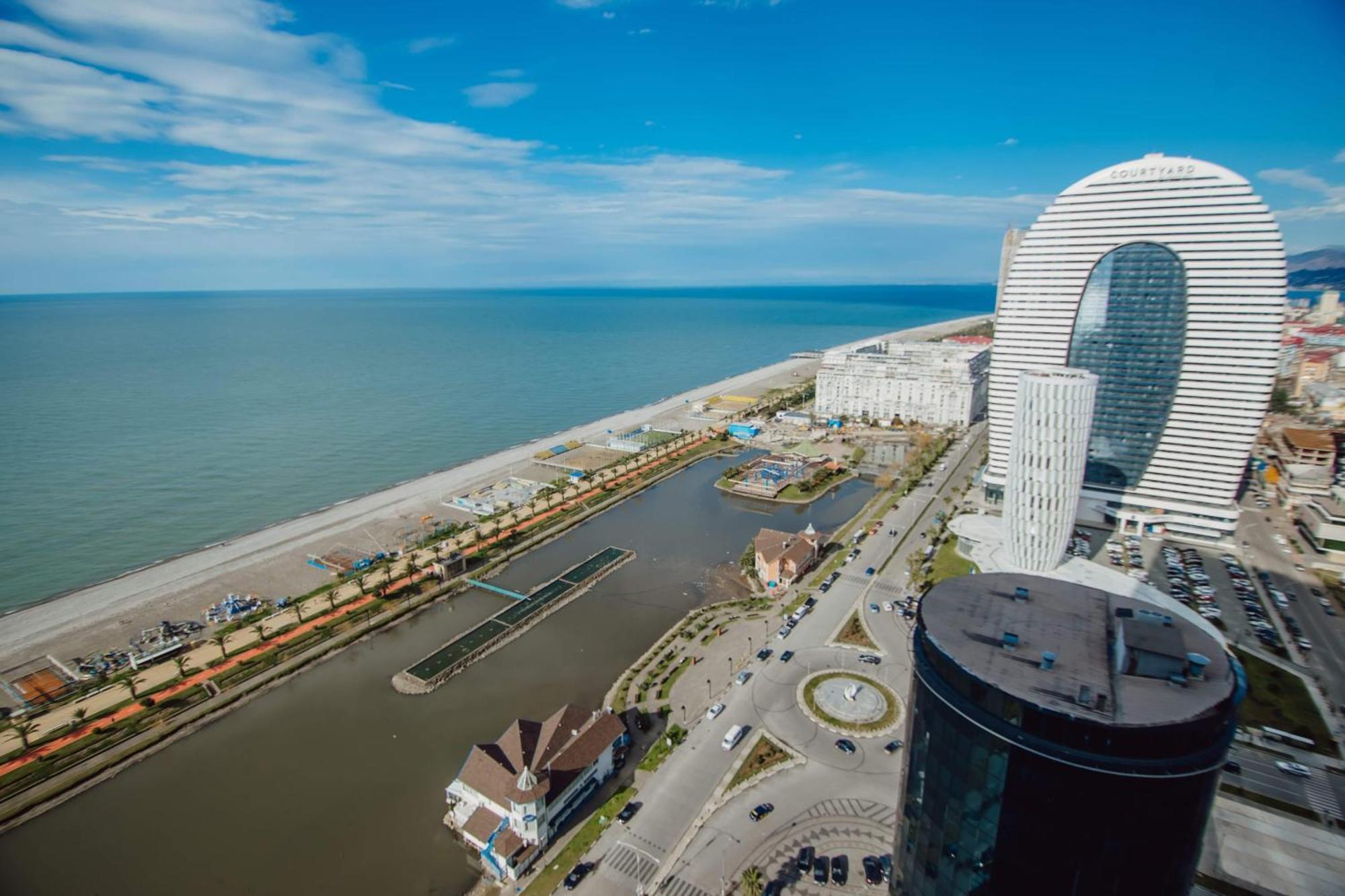 Luxury Beach Front Hotel Batumi Eksteriør bilde