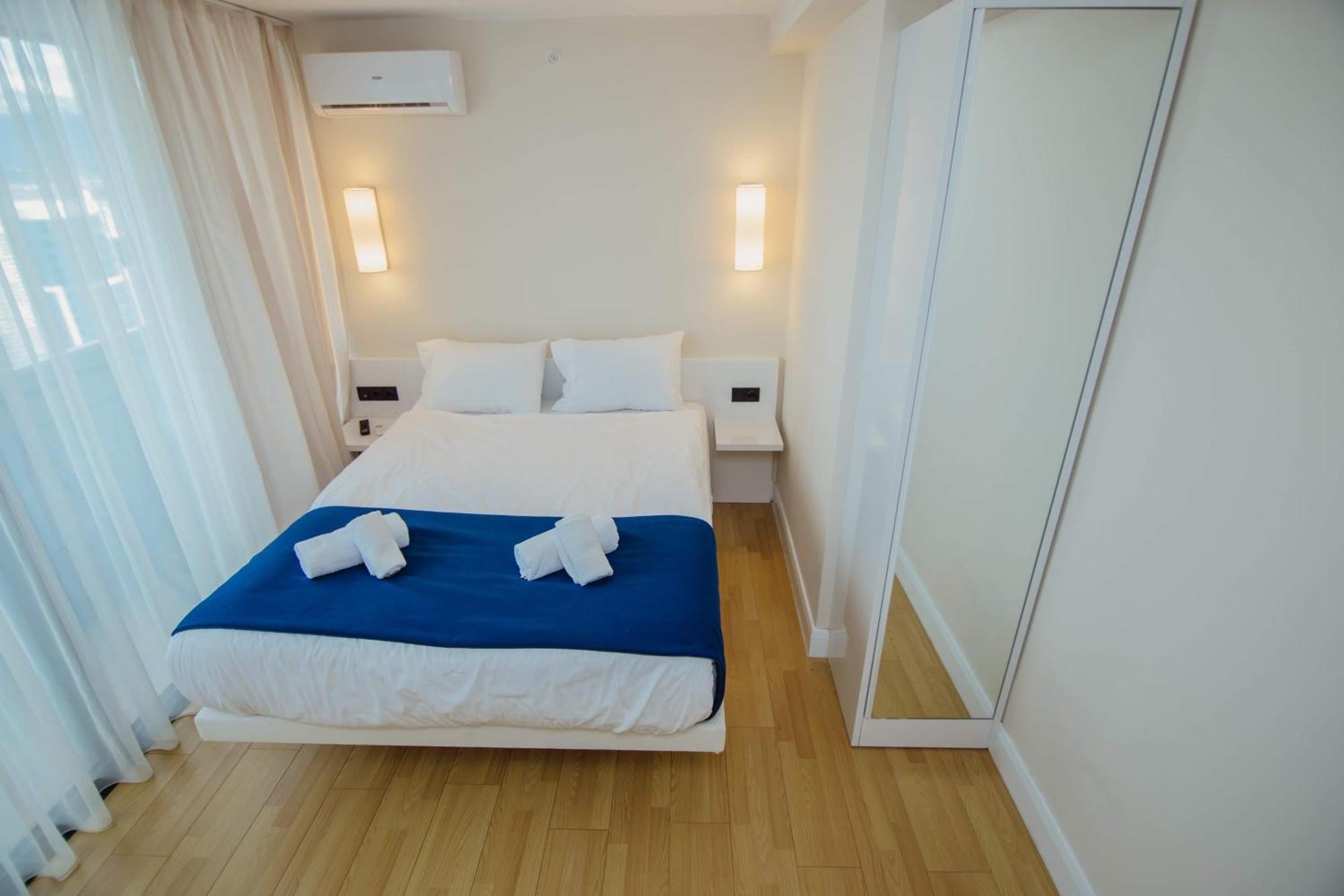 Luxury Beach Front Hotel Batumi Eksteriør bilde