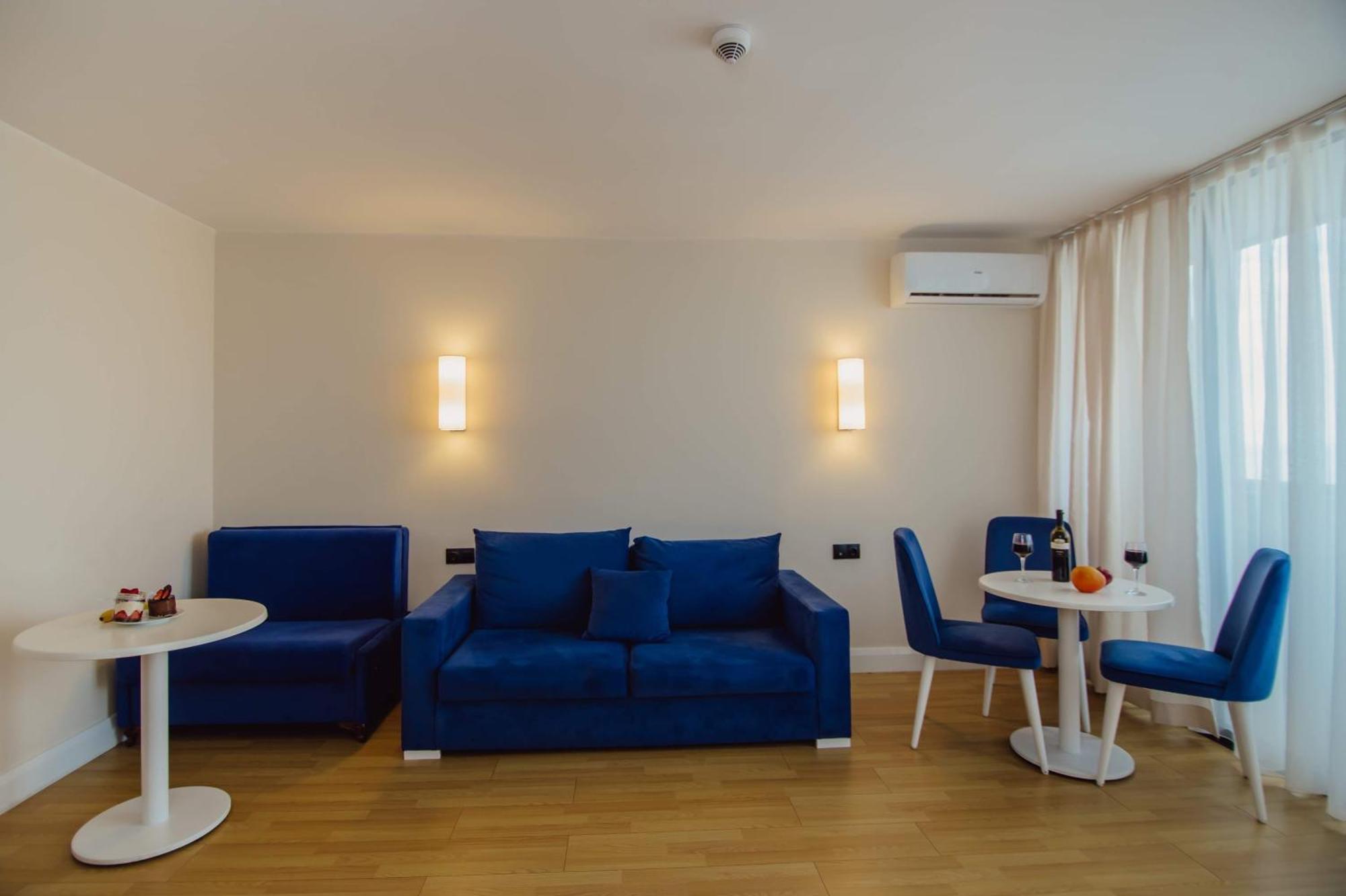 Luxury Beach Front Hotel Batumi Eksteriør bilde