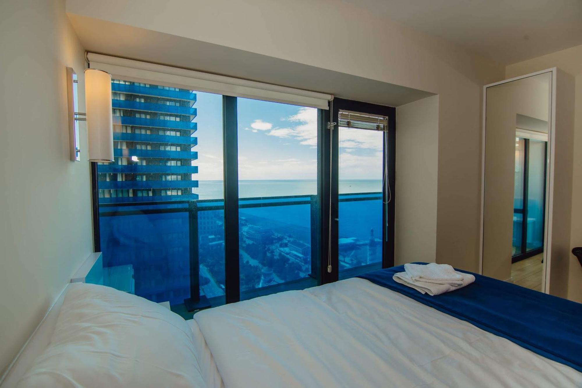 Luxury Beach Front Hotel Batumi Eksteriør bilde