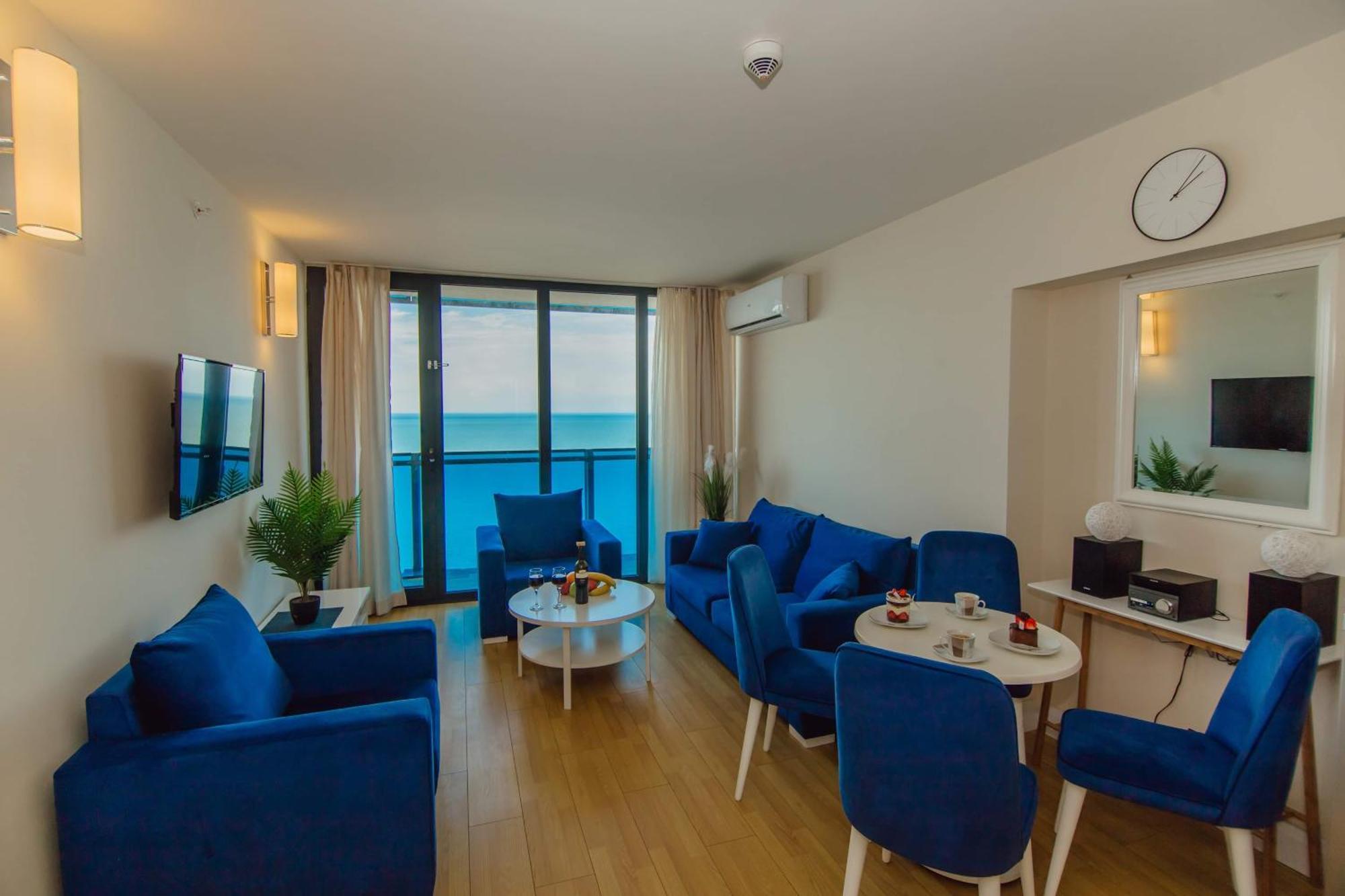 Luxury Beach Front Hotel Batumi Eksteriør bilde