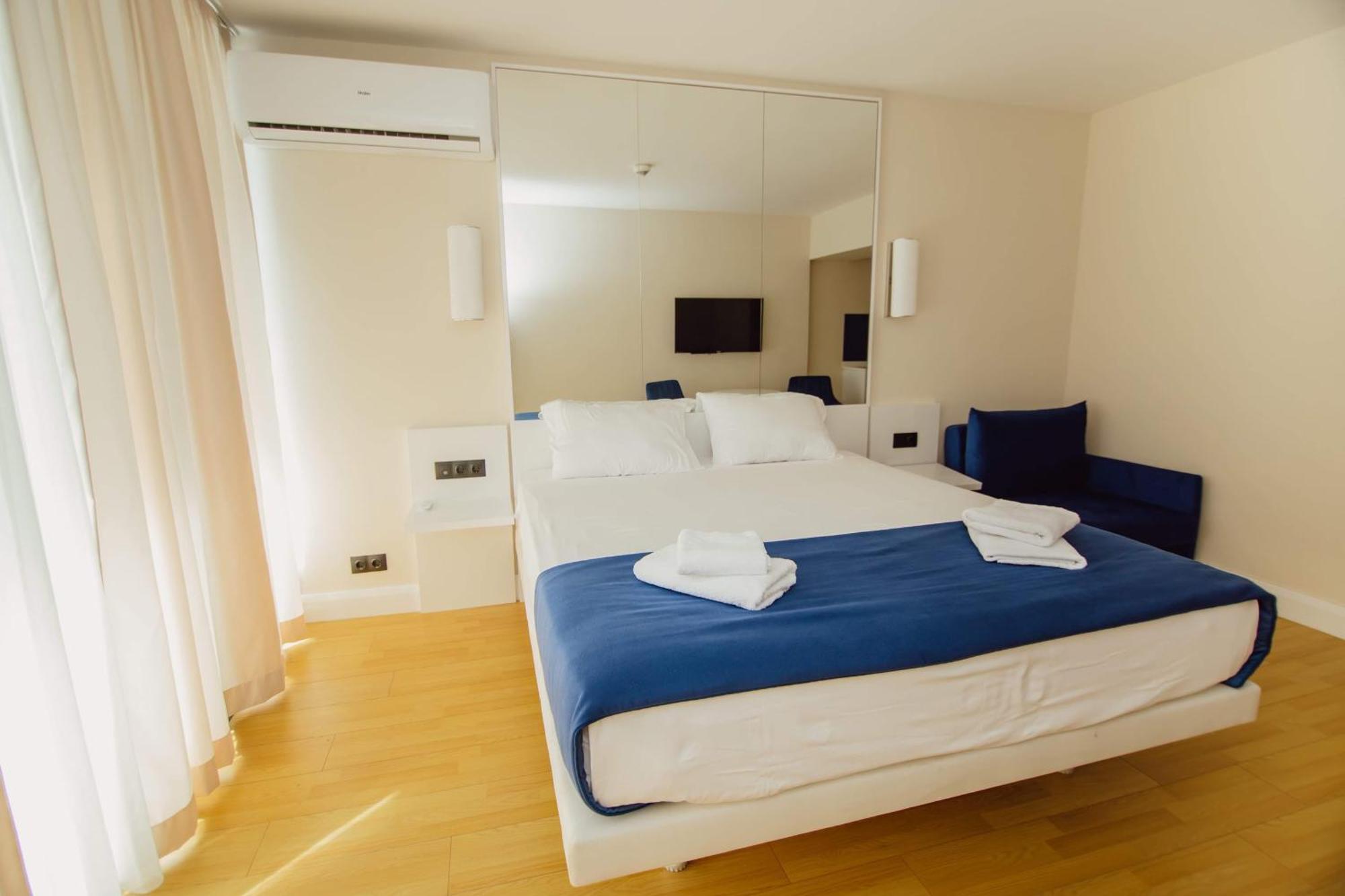 Luxury Beach Front Hotel Batumi Eksteriør bilde